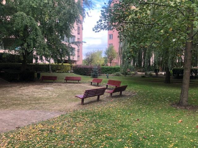D&E - Paris-Disney - Holidays Apartment - Appartement De Vacances - 5 Chambres- 5 Sdb - 5 Bedrooms - 5 Bathrooms - Netflix Champs-Sur-Marne Εξωτερικό φωτογραφία