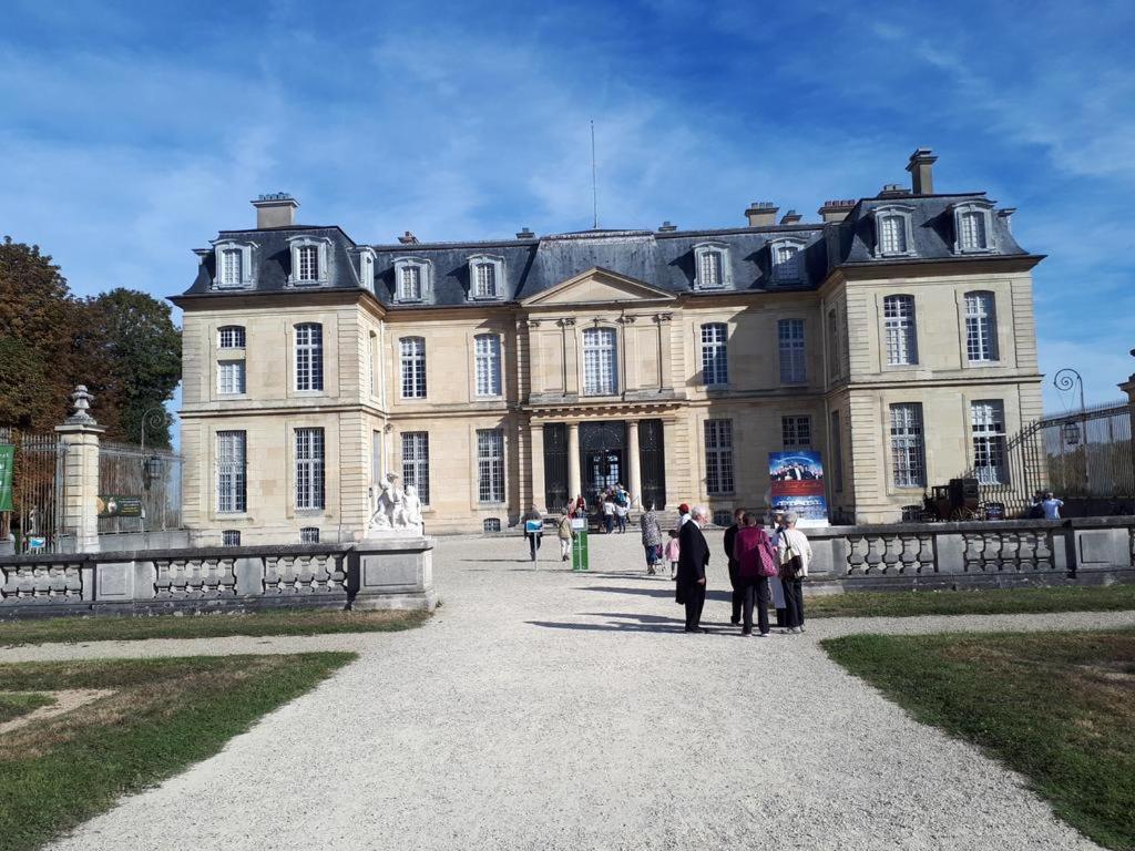 D&E - Paris-Disney - Holidays Apartment - Appartement De Vacances - 5 Chambres- 5 Sdb - 5 Bedrooms - 5 Bathrooms - Netflix Champs-Sur-Marne Εξωτερικό φωτογραφία